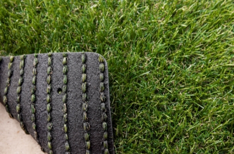 Gazon synthétique MATRIX 53 mm – Gamme Signature proposé par Maison du Gazon.com spécialiste de la pose de gazon synthétique près de Béziers